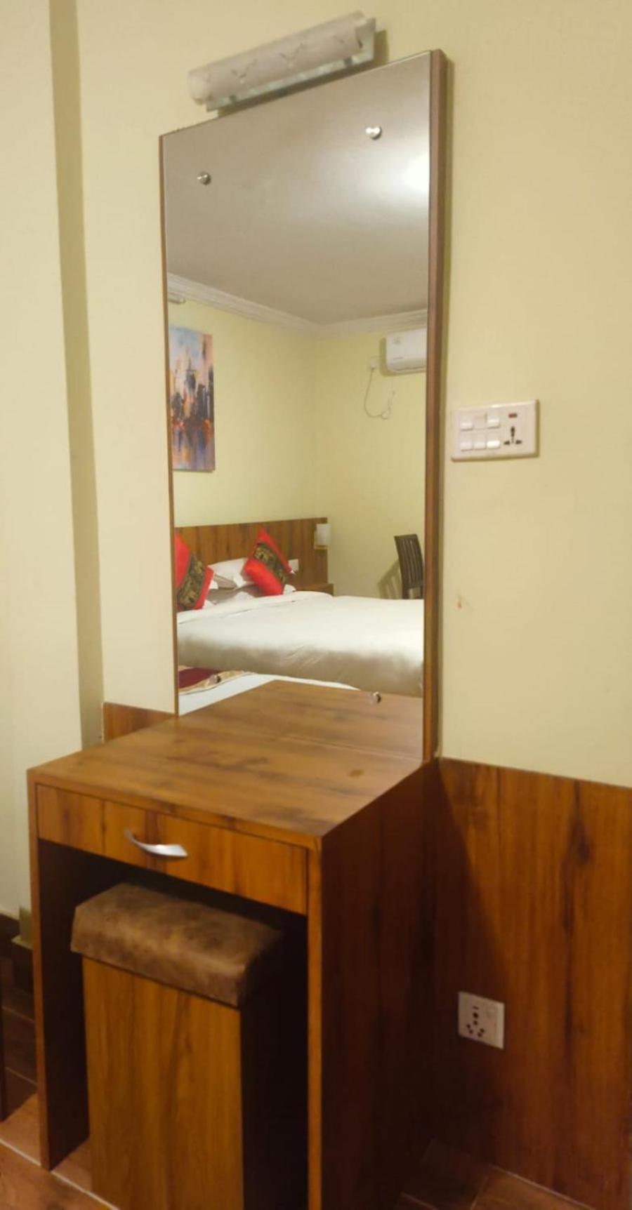 Chef House Resort Kathmandu Exteriör bild