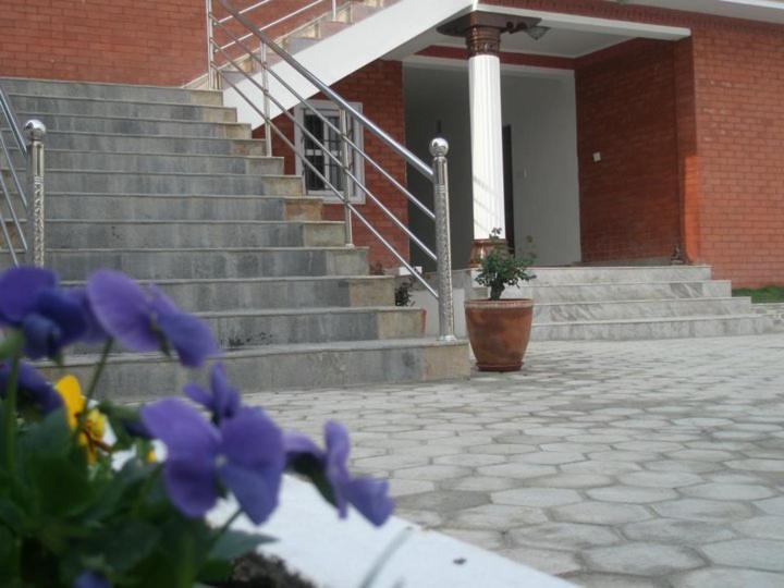 Chef House Resort Kathmandu Exteriör bild