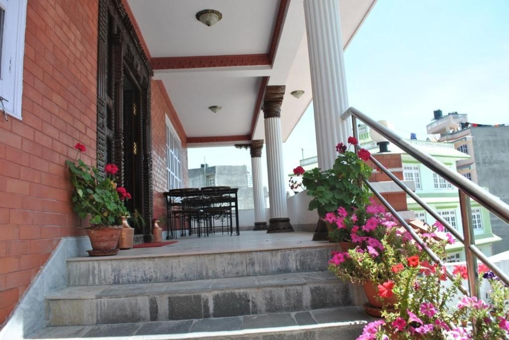 Chef House Resort Kathmandu Exteriör bild